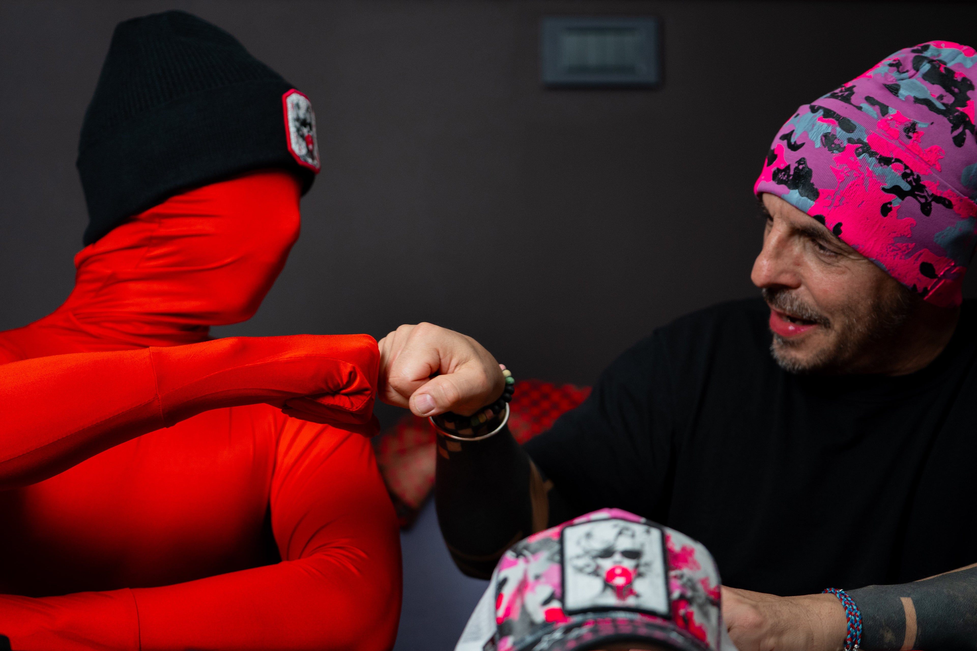 Pitt Conrad che collabora con hayperhyde