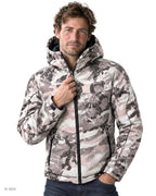 Giubbotto in Cotone – giubbotto imbottito camouflage rosa e grigio con cappuccio, indossato da un modello – dettaglio