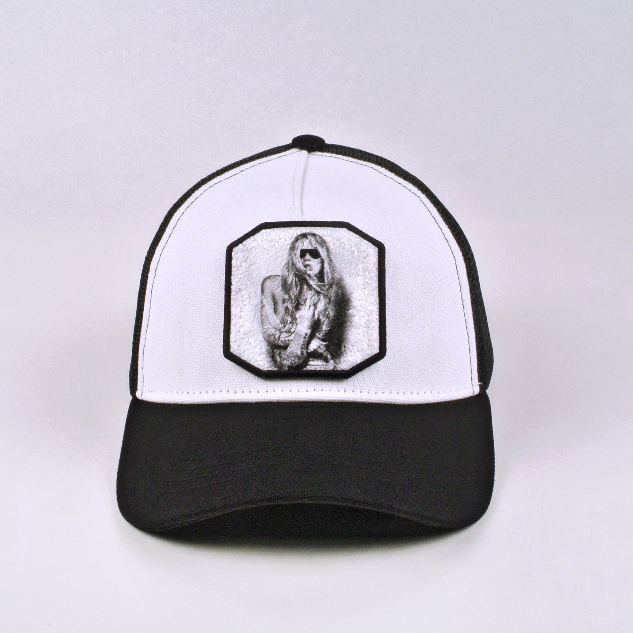 TRUCKER BLACK-WHITE