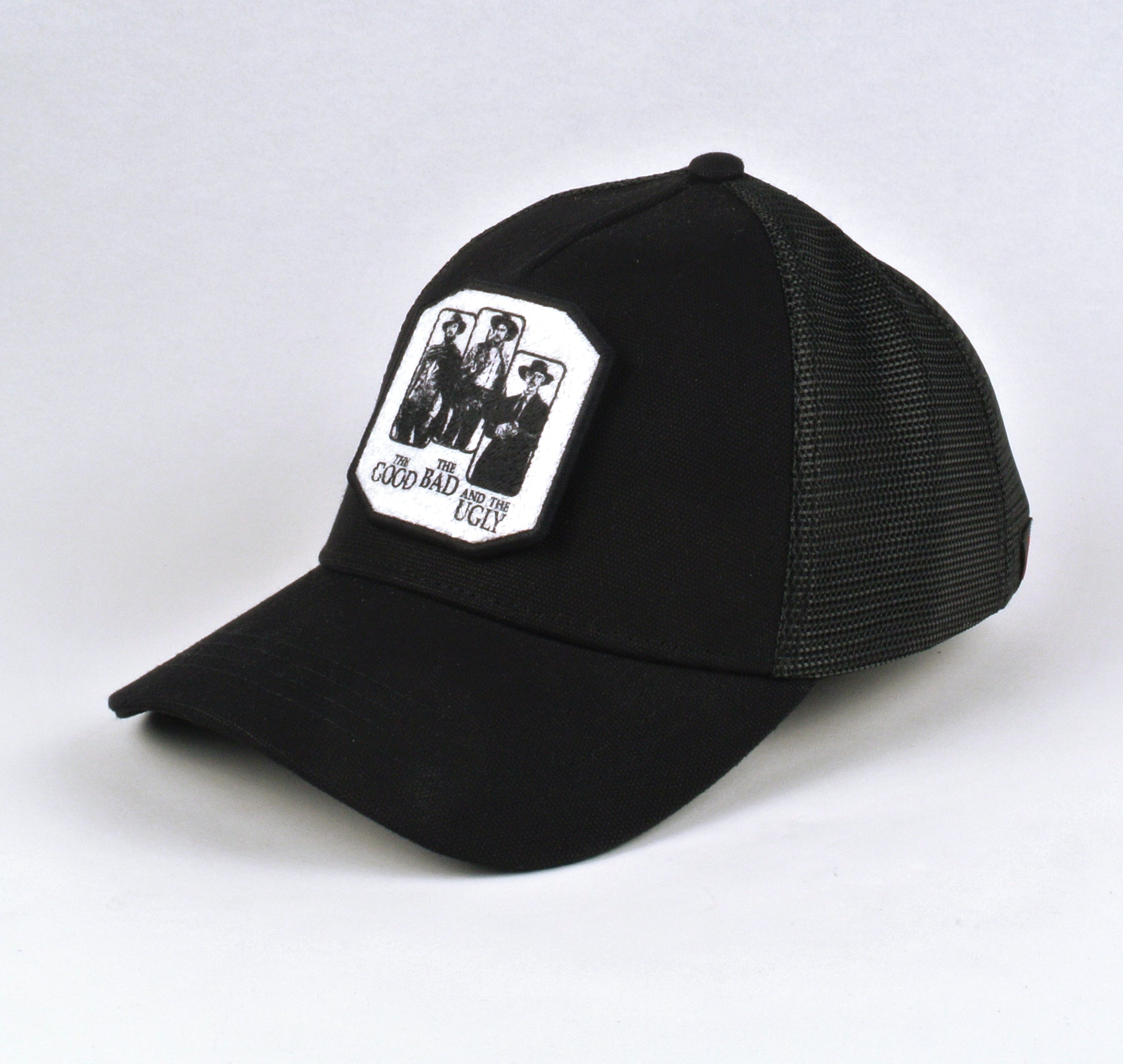 TRUCKER TOTAL BLACK