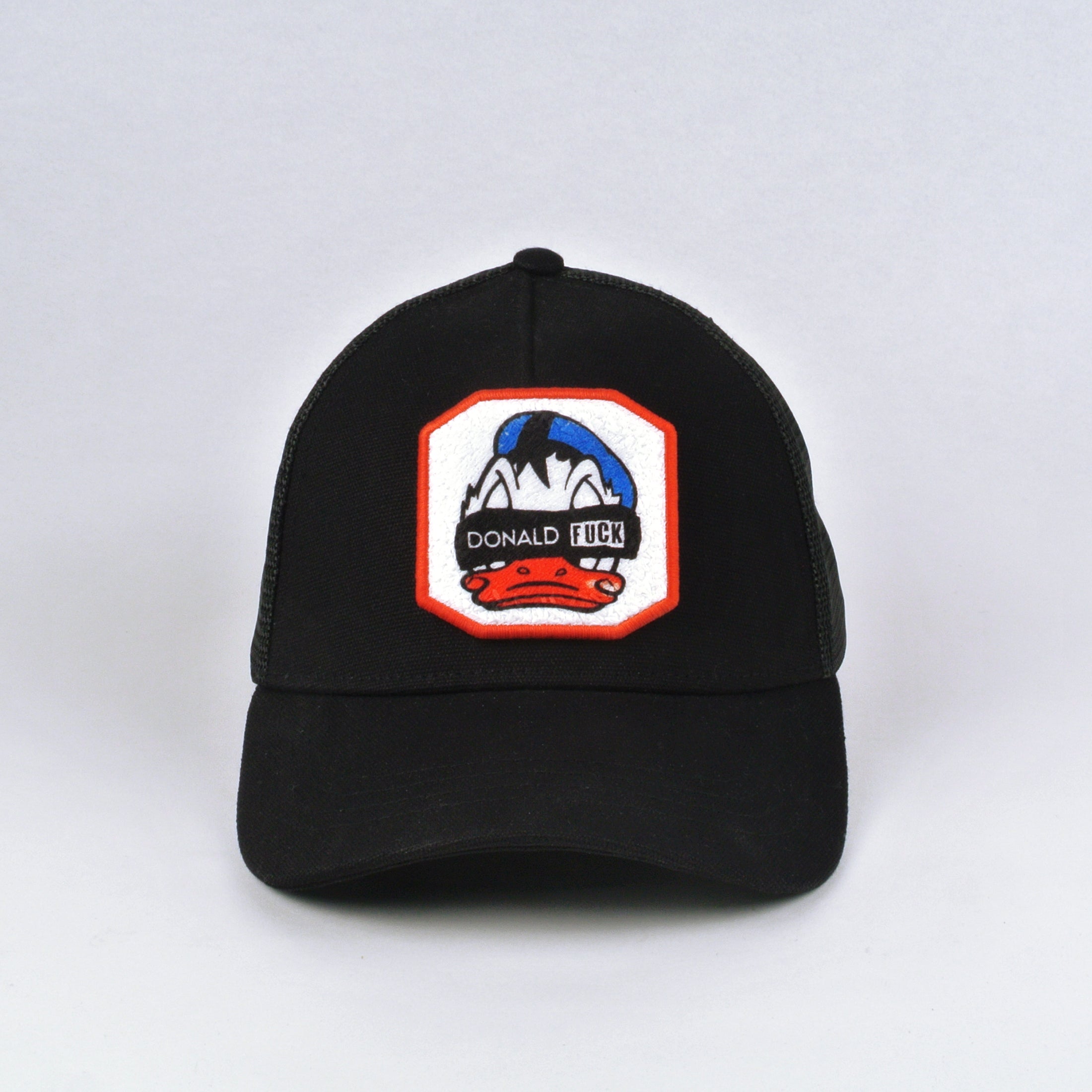 TRUCKER TOTAL BLACK