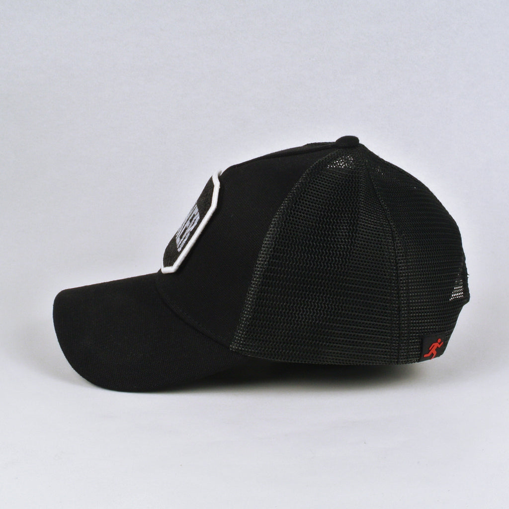 TRUCKER TOTAL BLACK