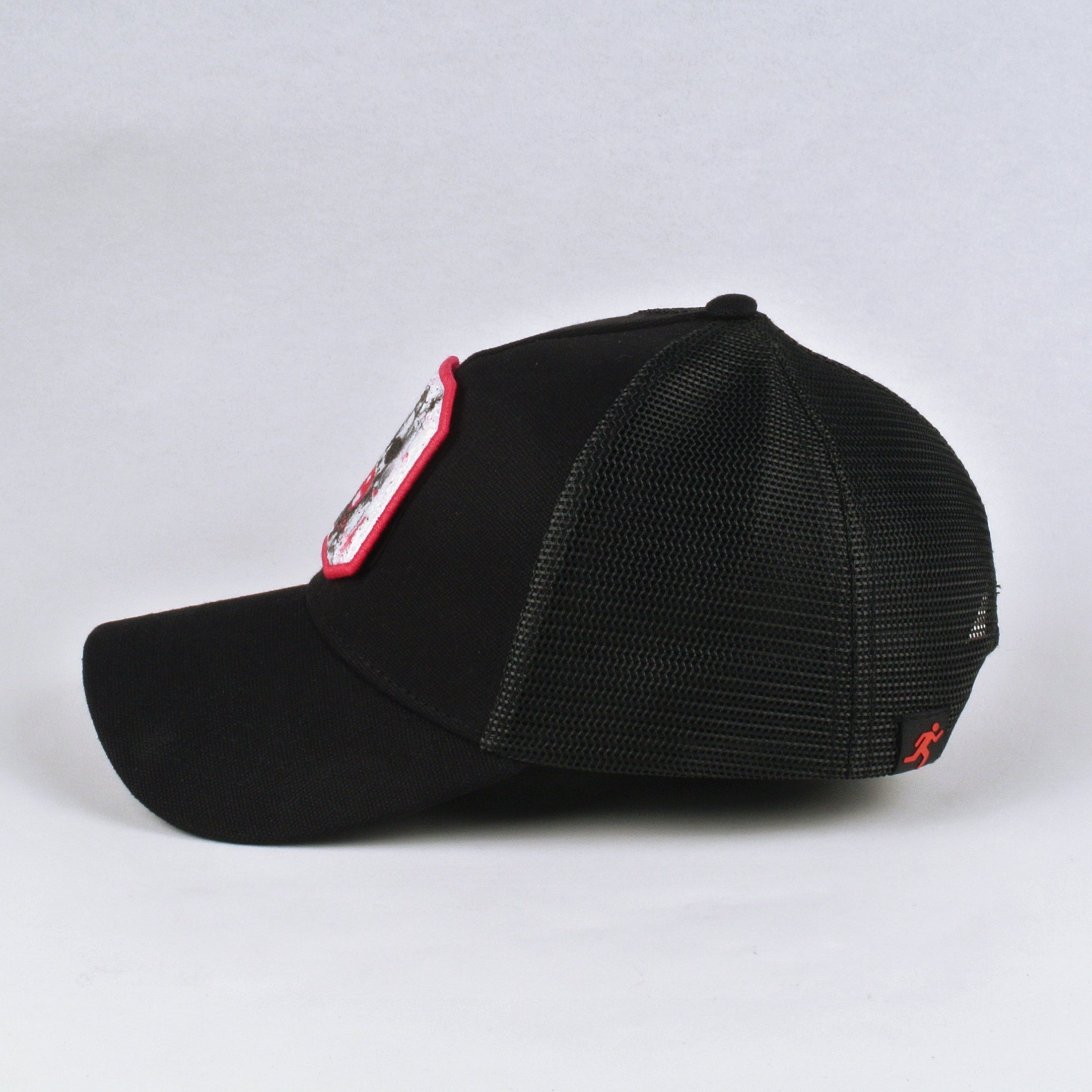 TRUCKER TOTAL BLACK