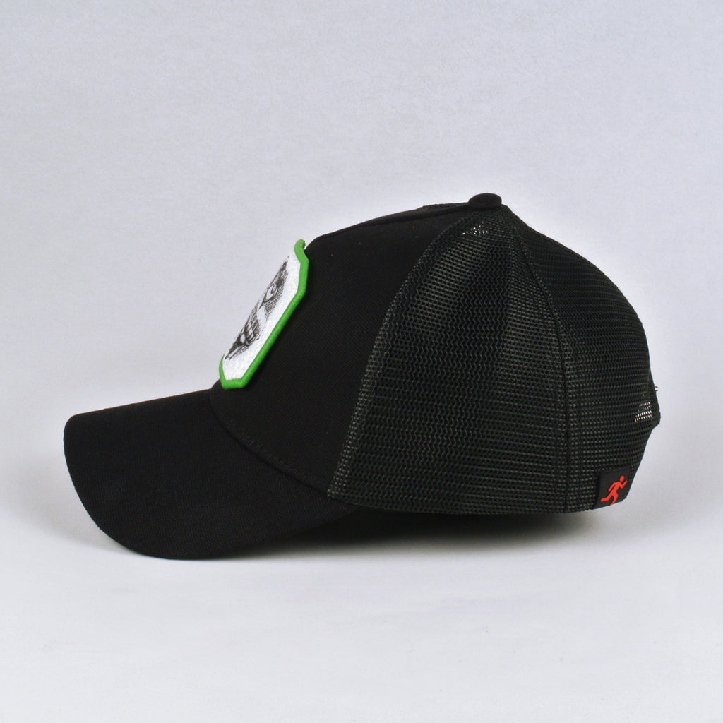 TRUCKER TOTAL BLACK