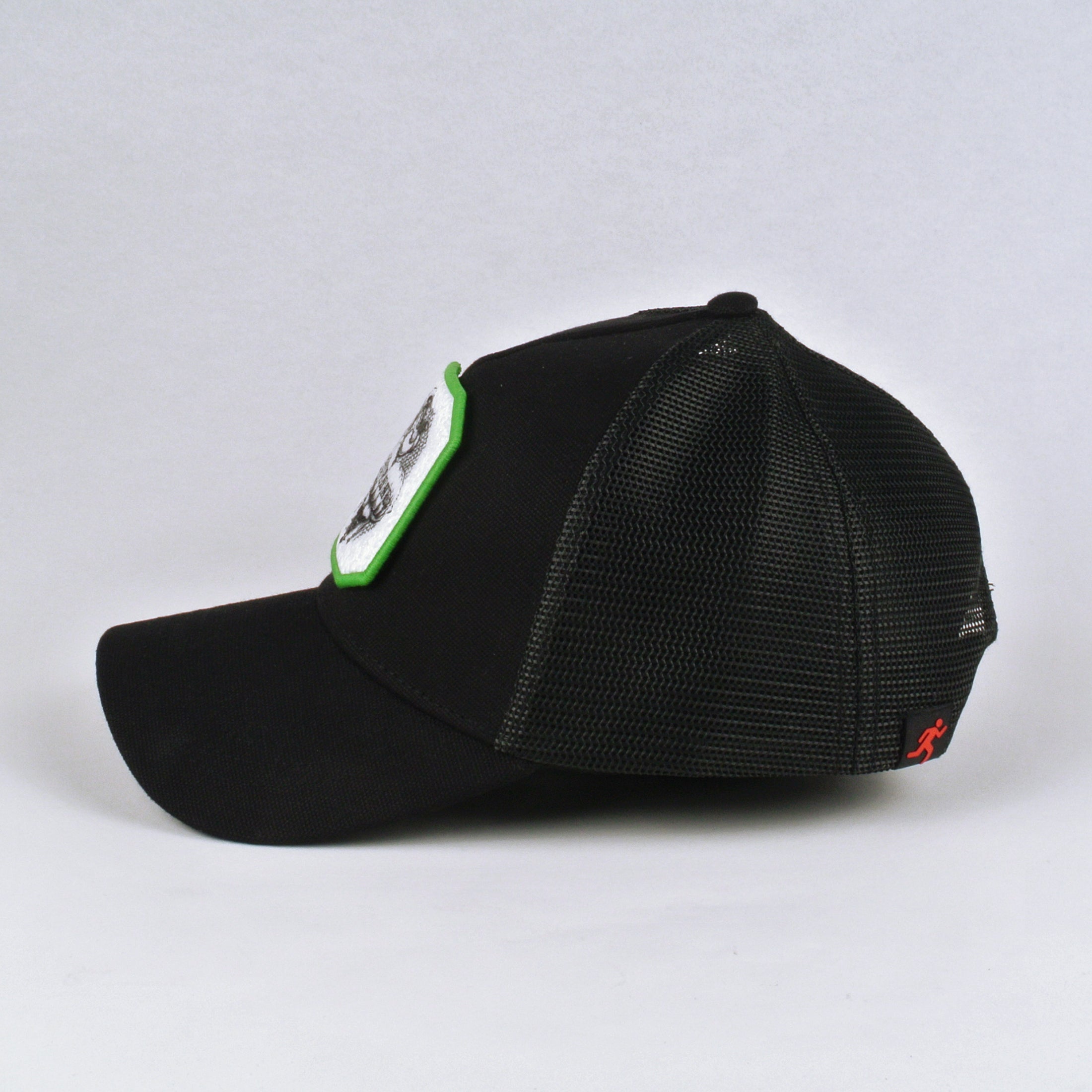 TRUCKER TOTAL BLACK