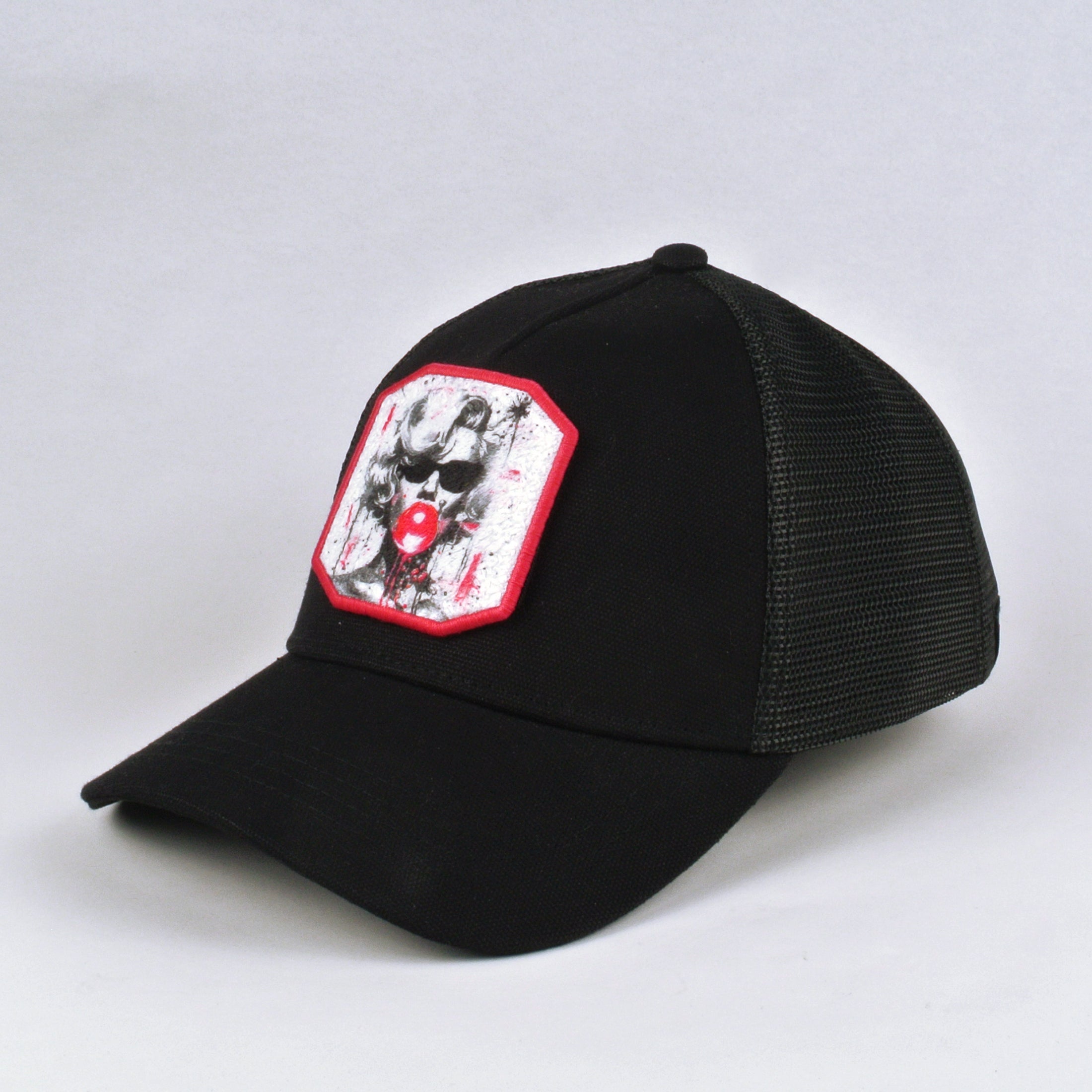 TRUCKER TOTAL BLACK