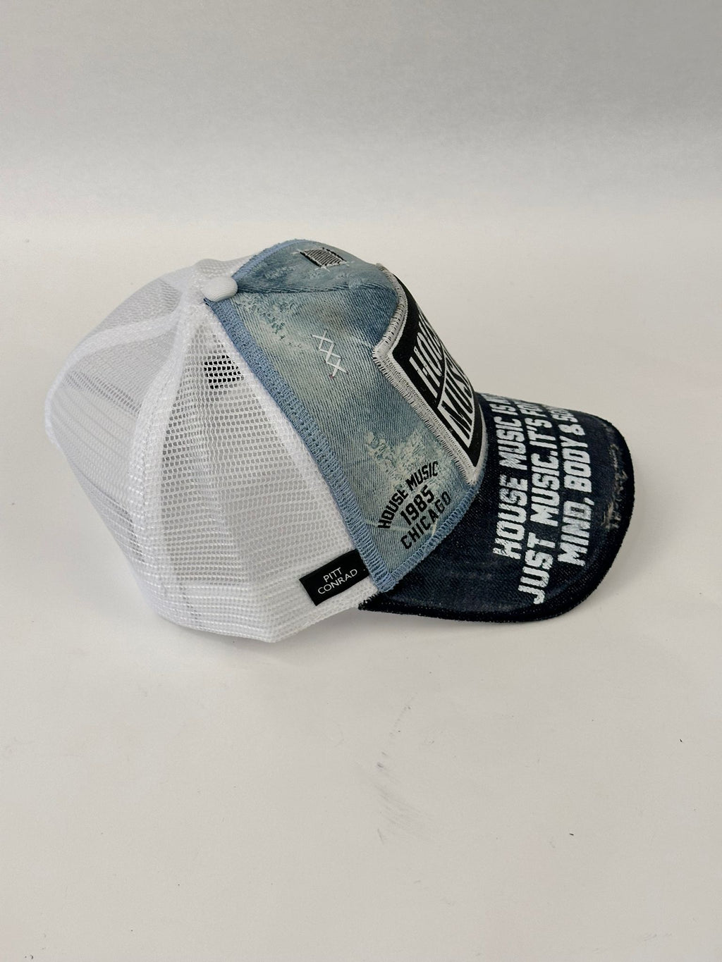 Gorra Trucker - House Music