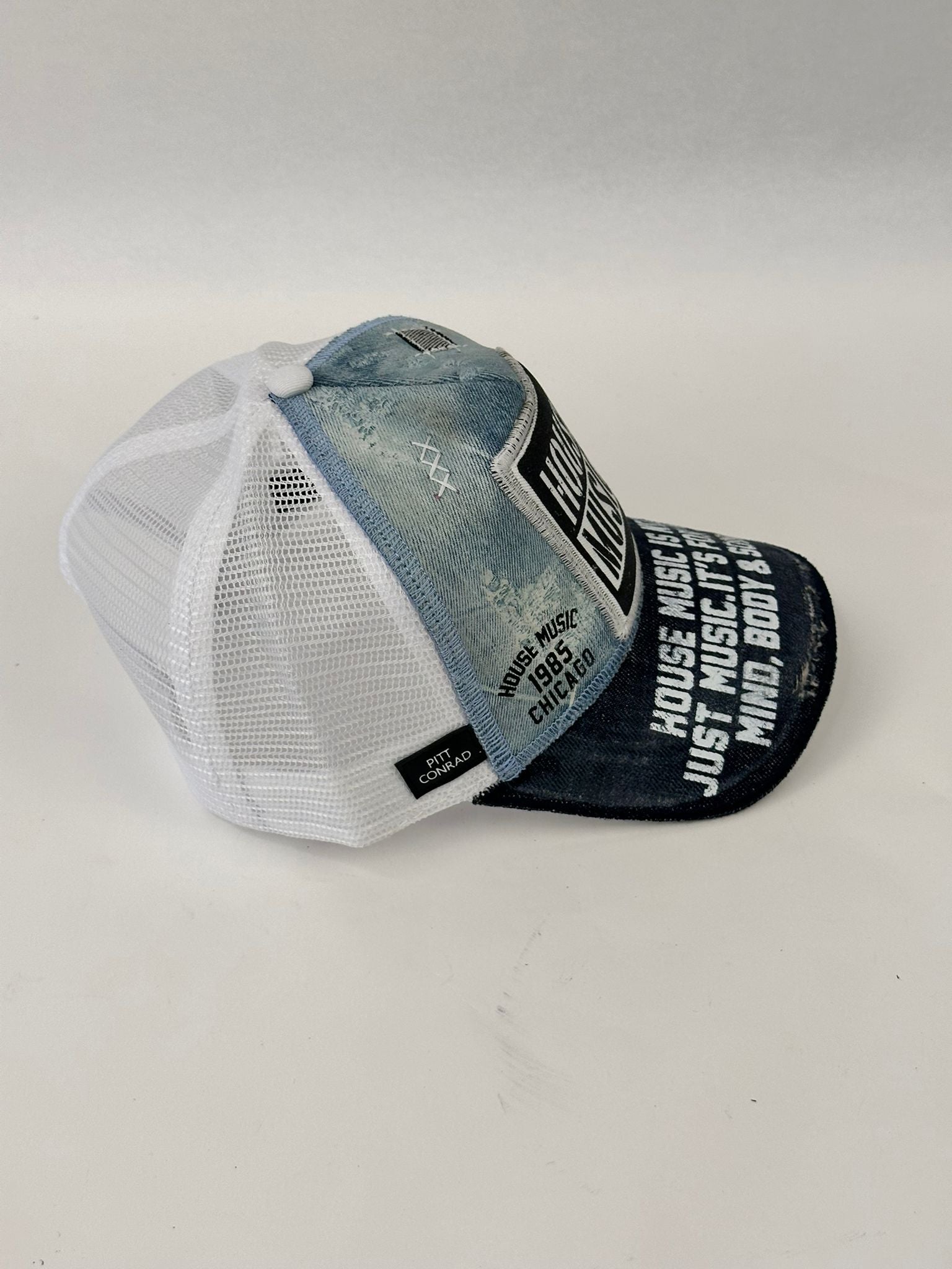 Gorra Trucker - House Music
