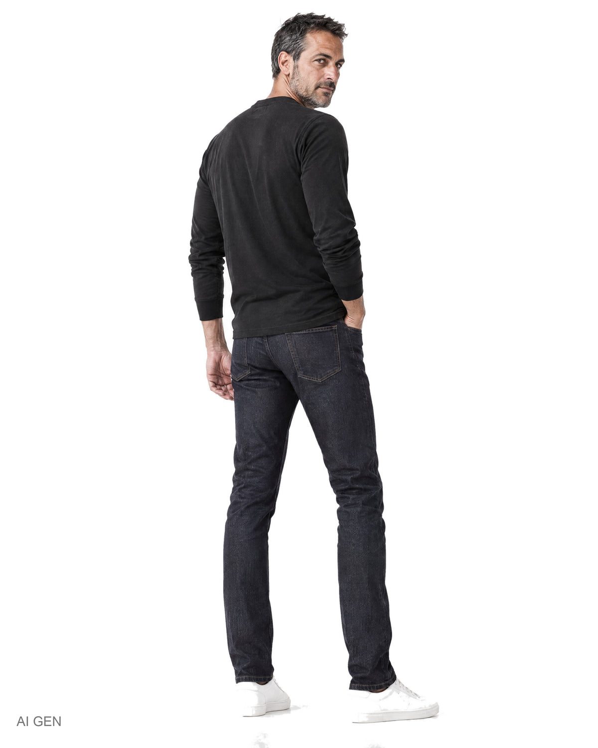 DANGER ZONE – maglia nera a manica lunga con stampa snowboard, indossata da un modello – vista posteriore