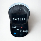 Cappellino nero Matrix Pitt Conrad con pillola rossa e pillola blu in denim e pelle