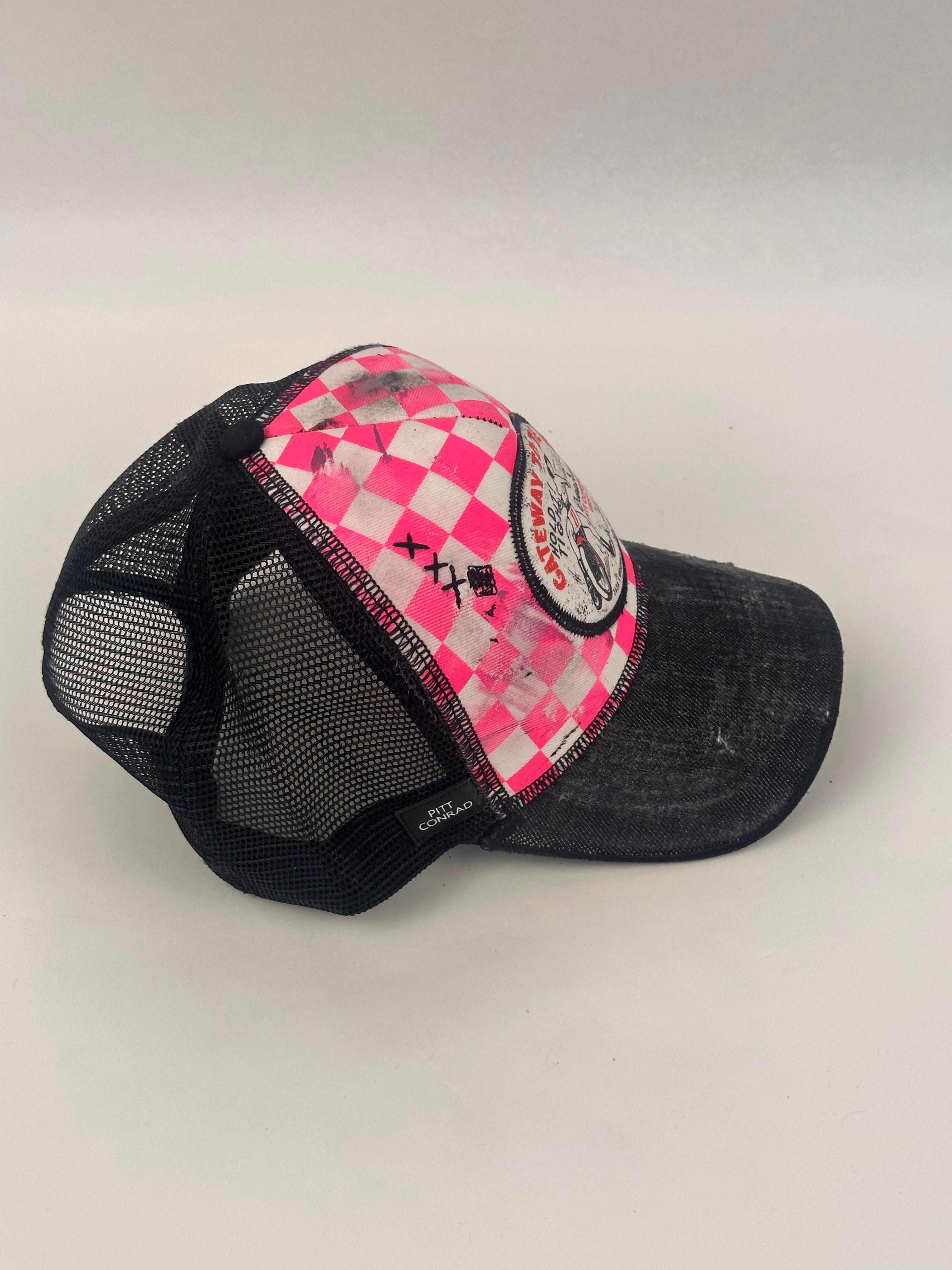 Trucker Hat - Hold Tight