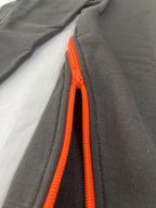 Felpa hoodie grigio antracite Old School 1971 con zip laterale arancione – dettaglio cerniera
