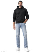 NINJA – felpa hoodie nera a collo alto con zip laterali, indossata da un modello – vista frontale