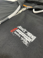Felpa hoodie nera full zip Madonna di Campiglio 1550m – dettaglio stampa