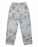Pantaloni felpa camouflage grigio chiaro – vista frontale