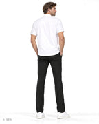 Pitt Conrad TECH PRIME – t-shirt bianca a collo alto con maniche raglan indossata da un modello, vista posteriore