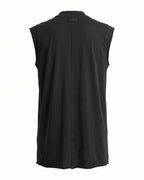 T-shirt smanicata oversize nera collo alto Pitt Conrad – vista posteriore