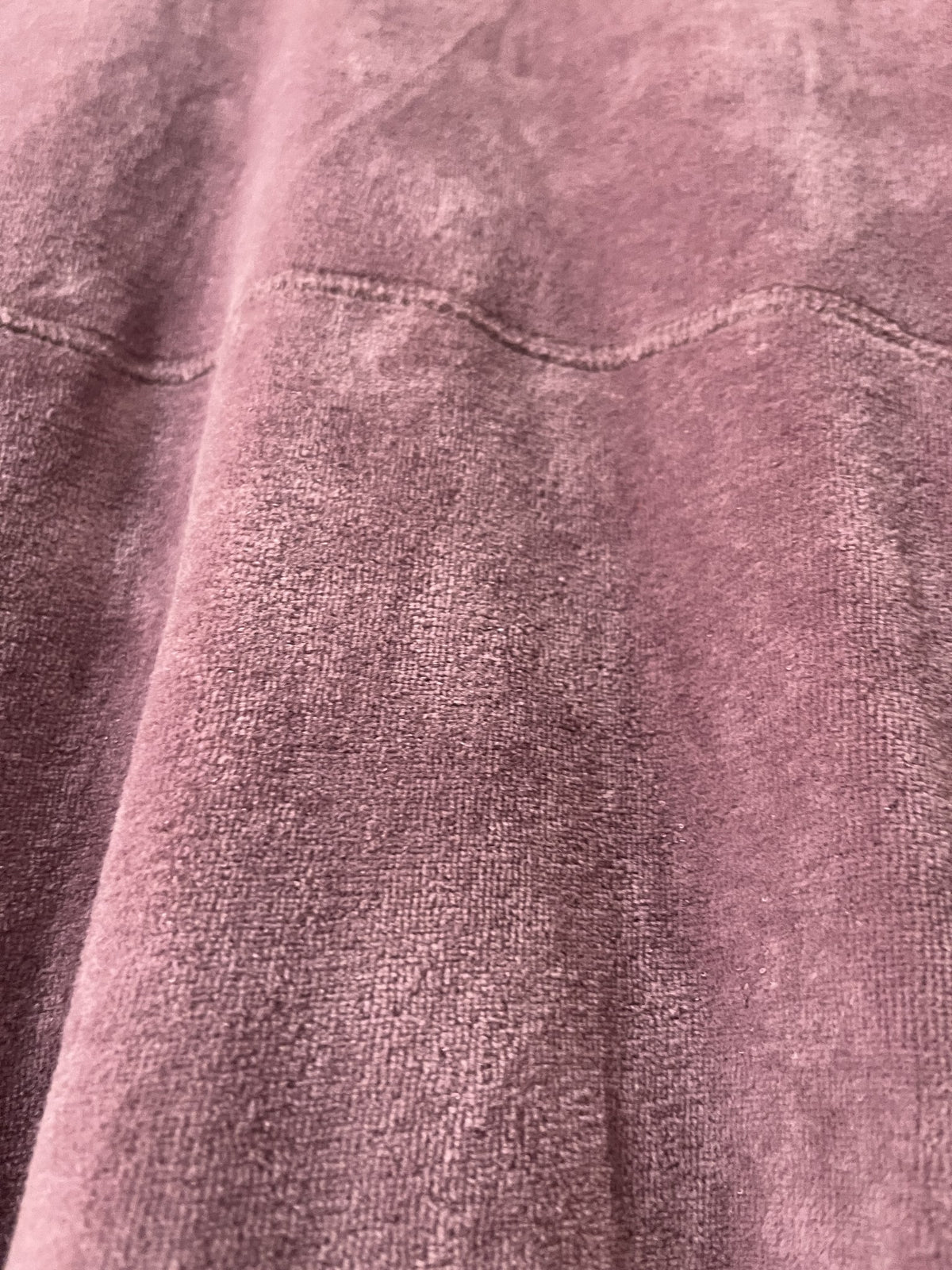 Vestito velour malva collo alto – dettaglio tessuto